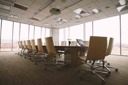 Benefits of Using Tubes Packaging for Cosmetic Containers