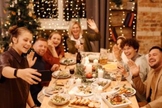 outdoor party decorations