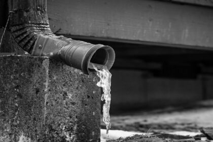 gutter downspout splash block