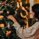 neutral christmas decor